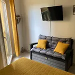 Bord De Face A La Mer, Lumineux, Grande Terrasse, Parking Prive, Climatise *