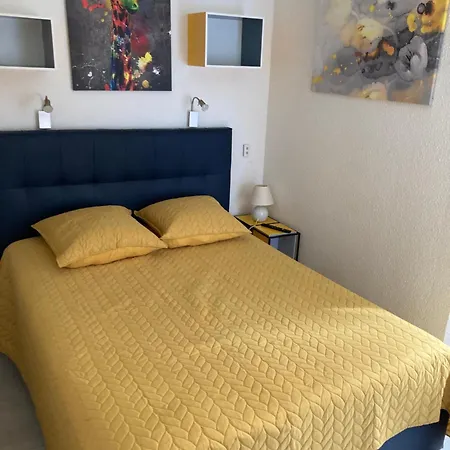 Bord De Face à La Mer, Lumineux, Grande Terrasse, Parking Privé, Climatisé Appartement