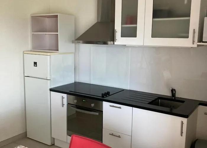 Bord De Face A La Mer, Lumineux, Grande Terrasse, Parking Prive, Climatise Daire *