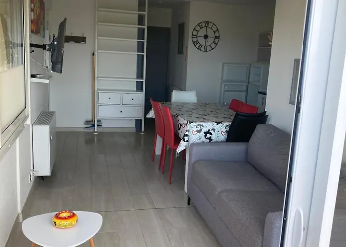 Bord De Face A La Mer, Lumineux, Grande Terrasse, Parking Prive, Climatise Leucate