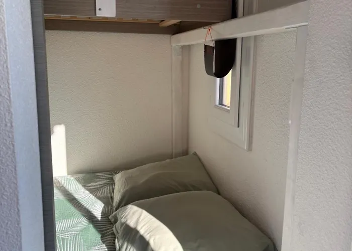 Apartmán Bord De Face A La Mer, Lumineux, Grande Terrasse, Parking Prive, Climatise *